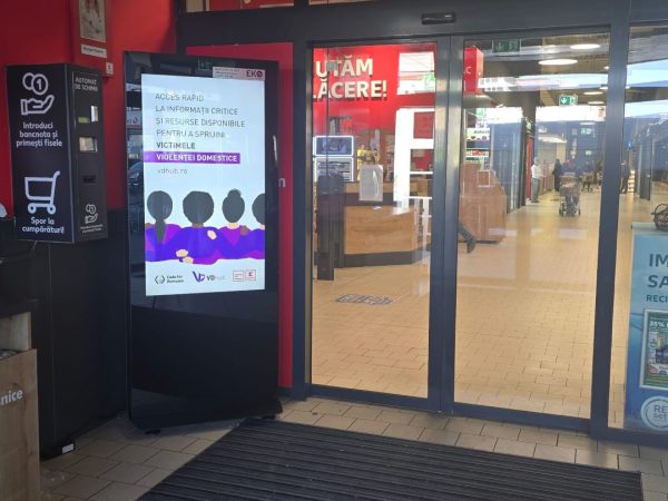 Reteaua-Digitala-Indoor-DOOH-KAUFLAND-Ramnicu-Valcea-8211-Str.-Gib-Mihaescu-2